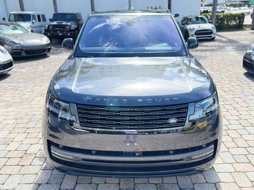 2023 Land Rover Range Rover P530 SE