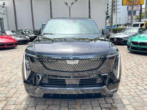 2025 Cadillac Escalade IQ Sport 1