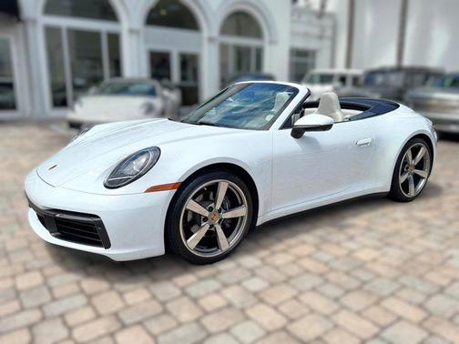 2022 Porsche 911 Carrera