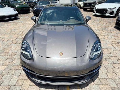 2018 Porsche Panamera Base