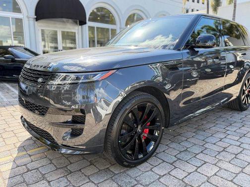 2025 Land Rover Range Rover Sport SE