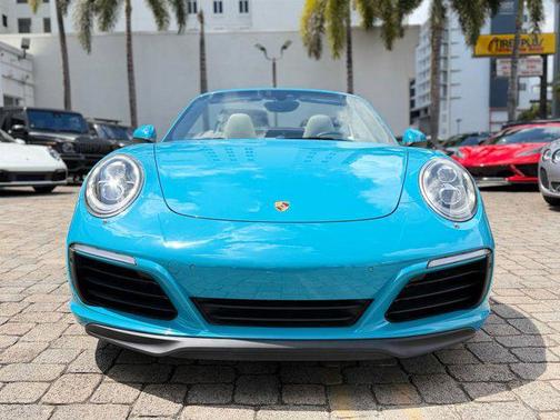 2017 Porsche 911 Carrera 4S Cabriolet
