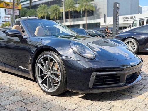 2021 Porsche 911 Carrera