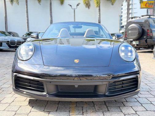 2021 Porsche 911 Carrera