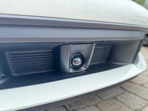 2020 Porsche 911 Carrera