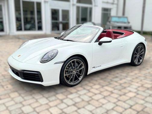 2020 Porsche 911 Carrera