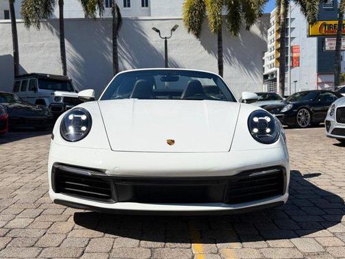 2023 Porsche 911 Carrera