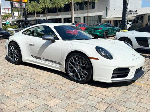 2026 Porsche 911 Carrera T