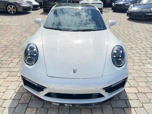 2023 Porsche 911 Carrera 4