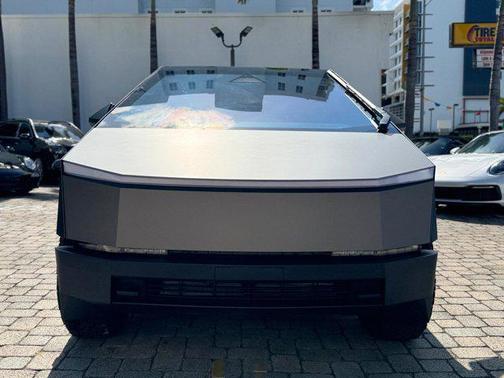 2024 Tesla Cybertruck Cyberbeast