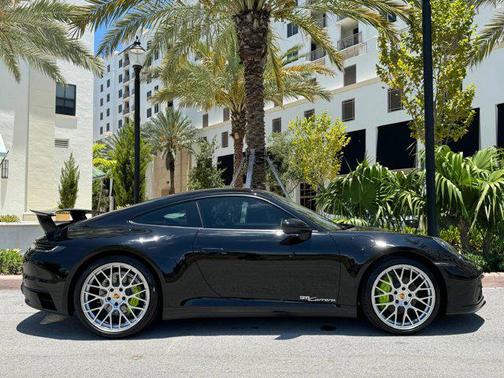 2023 Porsche 911 Carrera