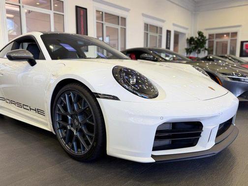2026 Porsche 911 Carrera T