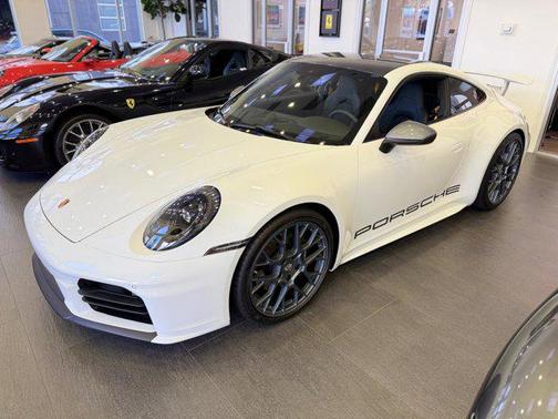 2026 Porsche 911 Carrera T