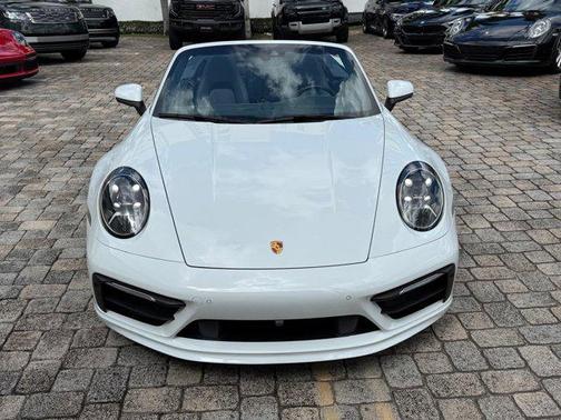 2022 Porsche 911 Carrera GTS