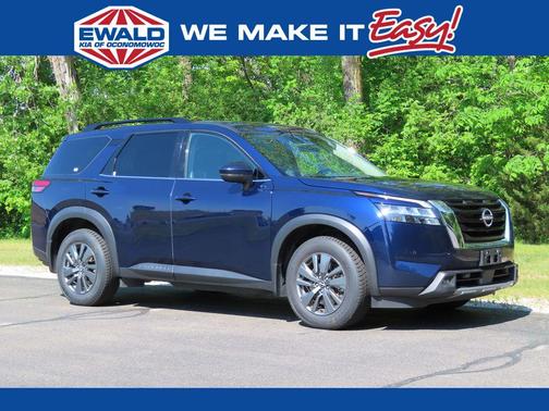 Deep Ocean Blue Pearl 2024 Nissan Pathfinder SV