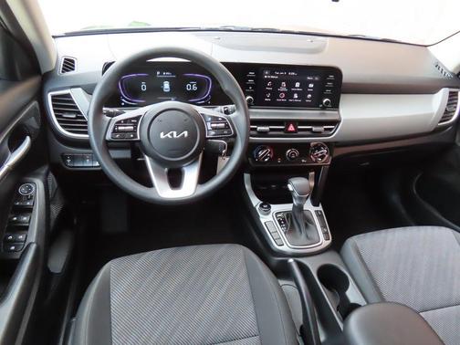 Dark Ocean Blue 2026 Kia Seltos LX