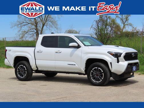 Pearl 2025 Toyota Tacoma TRD Sport