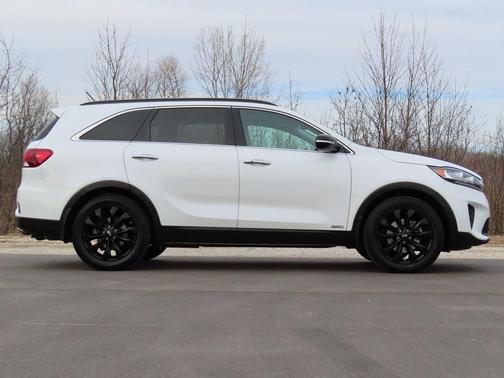 2020 Kia Sorento S