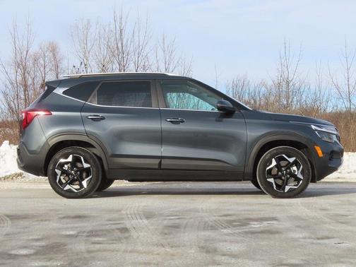 2024 Kia Seltos EX