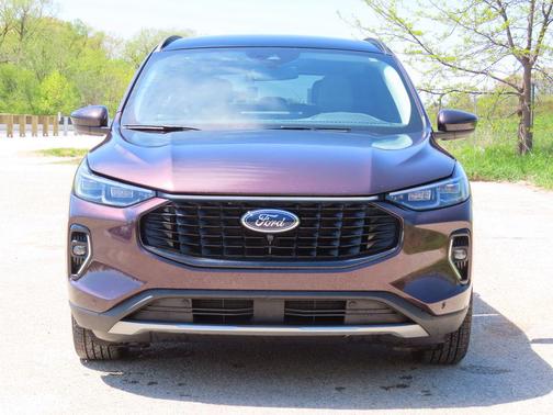 Cinnabar Red Metallic Premium Colorant 2023 Ford Escape Platinum