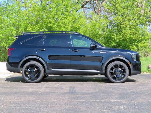Ebony Black 2026 Kia Sorento SX