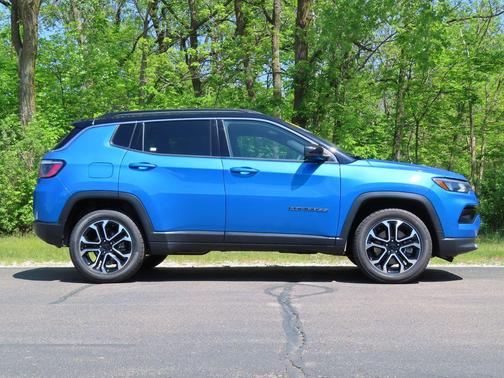 Hydro Blue Pearlcoat 2024 Jeep Compass Limited