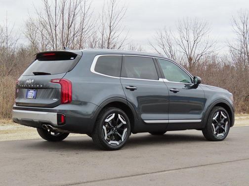 Gravity Gray 2024 Kia Telluride S