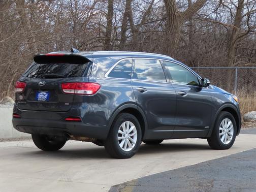 2016 Kia Sorento LX