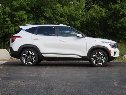 Snow White Pearl 2026 Kia Seltos SX