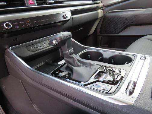 Aurora Black Pearl 2026 Kia Carnival SX Prestige