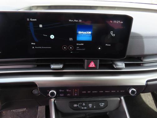 Aurora Black Pearl 2026 Kia Carnival SX Prestige