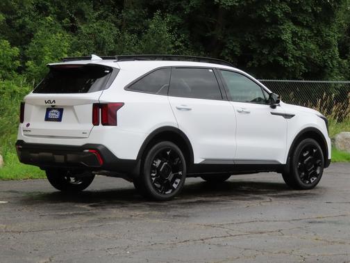 2025 Kia Sorento X-Line EX