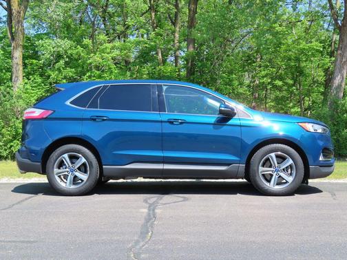 Dark Persian Green Metallic 2020 Ford Edge SEL