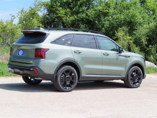 Green 2026 Kia Sorento EX