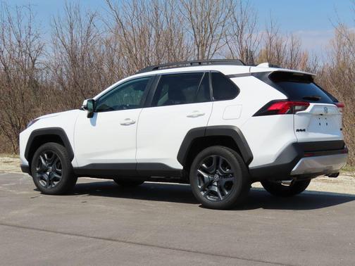 Ice Cap 2024 Toyota RAV4 Adventure