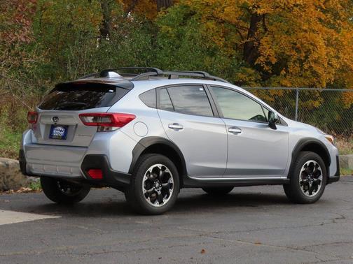Ice Silver Metallic 2023 Subaru Crosstrek Premium