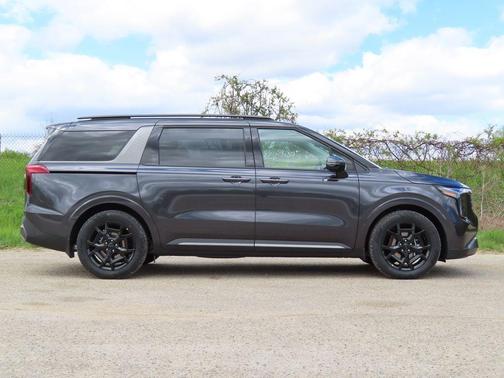 Panthera Metal 2026 Kia Carnival SX Prestige