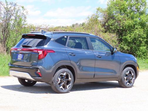 Gray 2026 Kia Seltos S