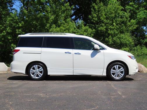 White Pearl 2012 Nissan Quest SL