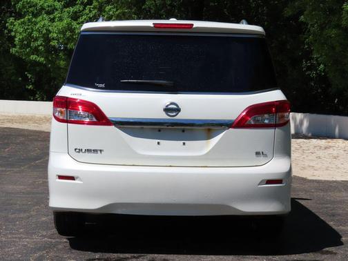 White Pearl 2012 Nissan Quest SL