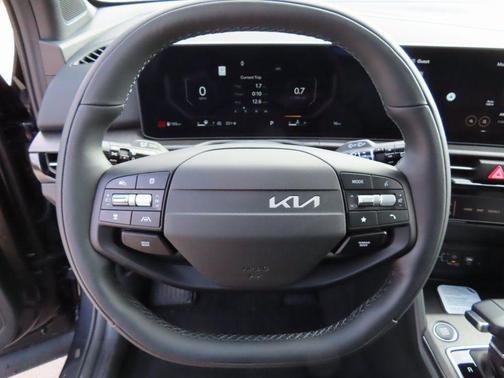 Panthera Metal Gray 2026 Kia Sportage X-Line