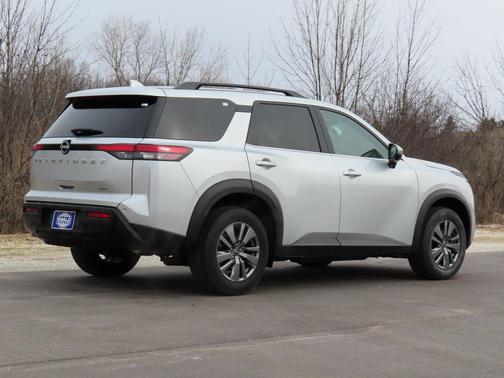 2025 Nissan Pathfinder SV 4WD