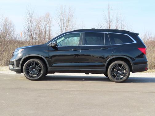 Crystal Black Pearl 2021 Honda Pilot AWD Special Edition