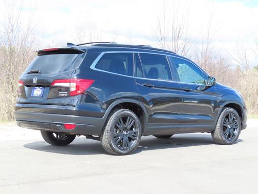 Crystal Black Pearl 2021 Honda Pilot AWD Special Edition
