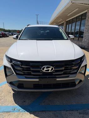 White Pearl 2025 Hyundai TUCSON SEL