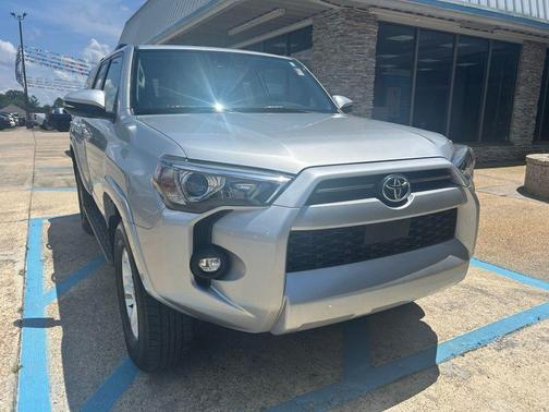 Classic Silver Metallic 2024 Toyota 4Runner SR5 Premium
