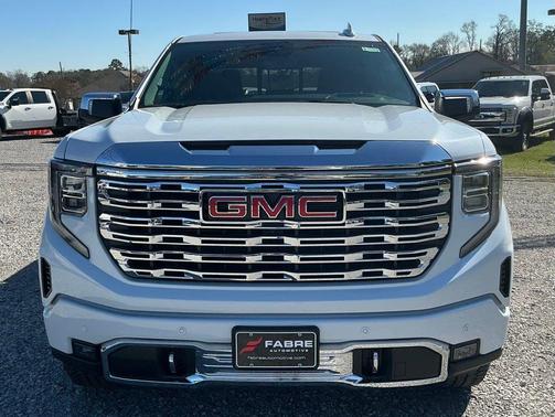 Glacier White Tricoat 2026 GMC Sierra 1500 Denali