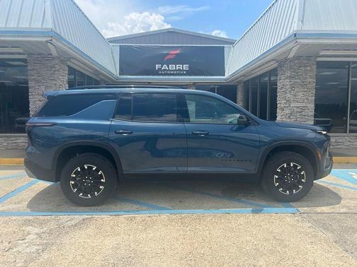 Lakeshore Blue Metallic 2026 Chevrolet Traverse AWD Z71
