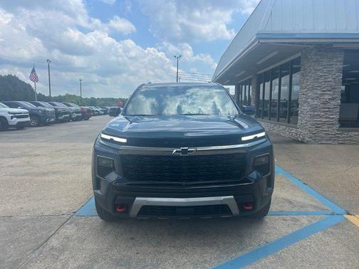 Lakeshore Blue Metallic 2026 Chevrolet Traverse AWD Z71