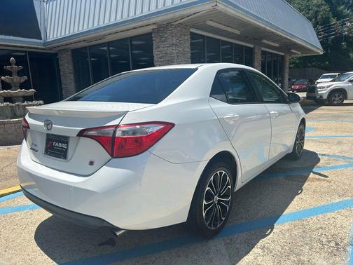 Super White 2014 Toyota Corolla S Plus